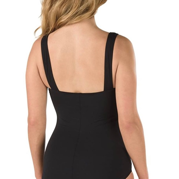 Unbranded SAMPLE suit. Women’s Size 8. NWOT. - Picture 3 of 3